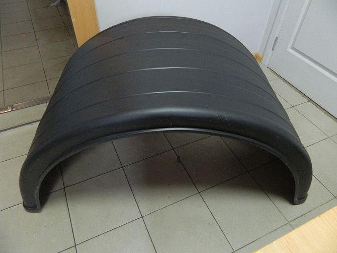 Продам Крыло грузовое,двускатное,рифленое (шир 690 ) . Кривой Рог - изображение 1