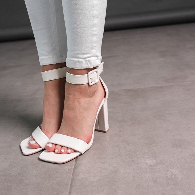 Женские босоножки Fashion Binx 3658 38 размер 24,5 см Белый Київ - изображение 1