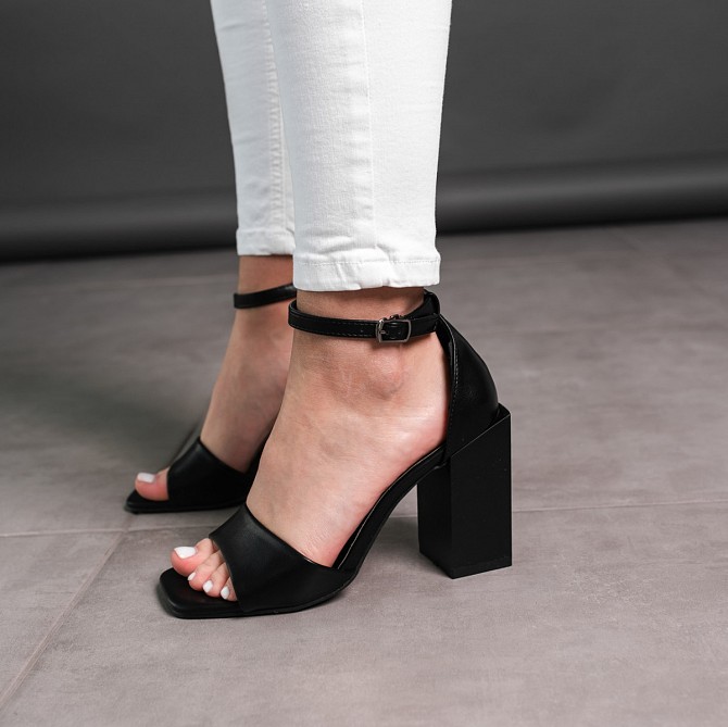 Женские босоножки Fashion Finn 3637 36 размер 23,5 см Черный Киев - изображение 1