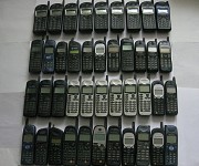 Продам коллекцию одним лотом разных мобильных больше 60 телефонов Киев
