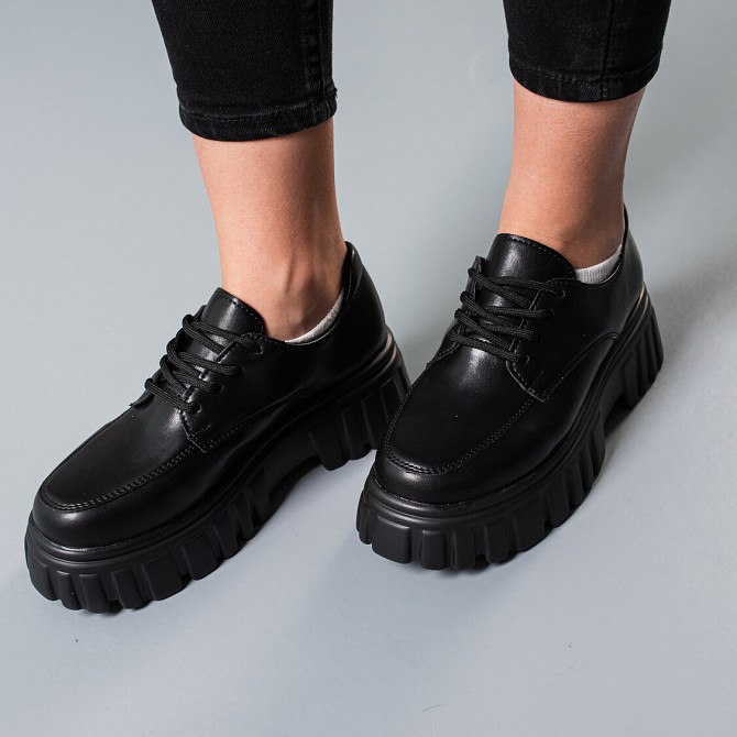 Броги женские Fashion Faraway 3751 38 размер 24,5 см Черный Киев - изображение 1
