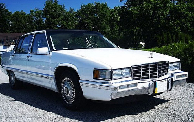 218 Ретро авто Cadillac Fleetwood белый Київ - изображение 1