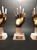 Статуэтка Золотая перчатка производство наградной атрибутики Київ