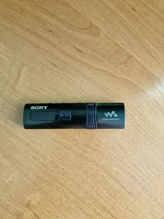 Плеєр Sony NWZ-B183F 4GB Black Киев - изображение 1