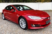 074 Tesla Model S 75 D красная арендовать на прокат без водителя Киев