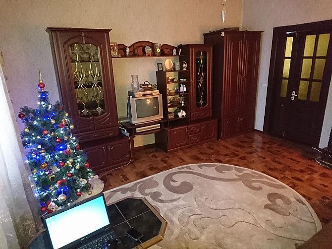 сдам посуточно квартиру в центре Черновцы - изображение 1