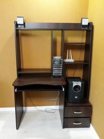 Продам компьютерный стол Барышевка - изображение 1