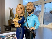Подарочная статуэтка «Семья» заказать шаржевую статуэтку по фото в студии «ОМИ» Київ
