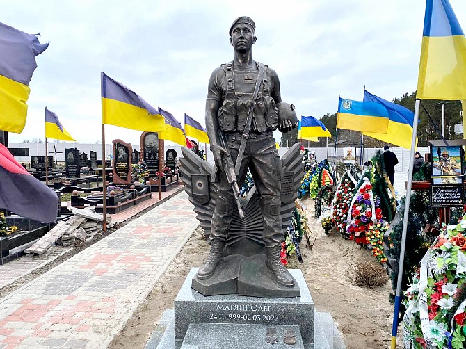 Военные памятники и статуи производство памятников украинским военным. Киев - изображение 1