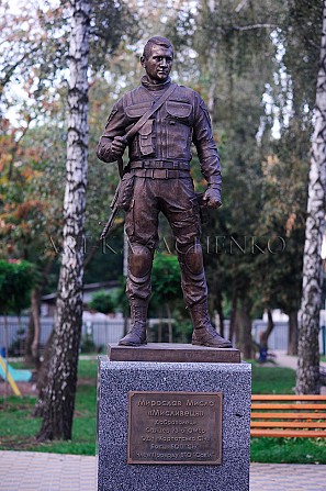 Специализированные памятники, мемориалы, надгробия для военных солдат под заказ Київ - изображение 1