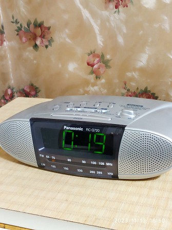 Радиоприемник Panasonic RC-Q720 с часами и будильником. Київ - изображение 1