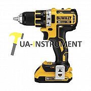Дрель/шуруповерт XR Li-Ion, 18V, 60 Нм, патрон 1.5-13 мм, 2 акк. ЗУ, кейс DeWALT DCD790D2 Кременчуг