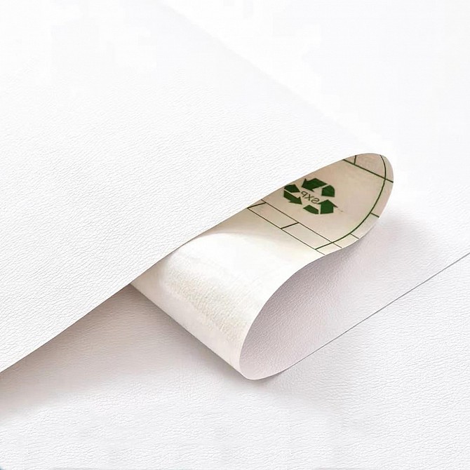 Самоклеюча экошкіра у рулоні 1.37*1m*0.5mm WHITE (D) SW-00001166 Киев - изображение 1