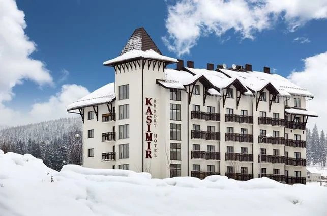Апартаменти в готельному комплексі «Kasimir Resort Hotel & SPA» площею 55 м² в центрі Буковеля Яремче - изображение 1